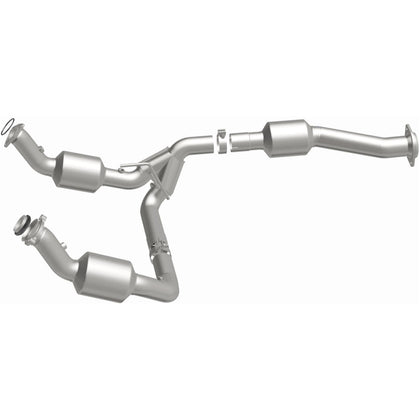 MagnaFlow OEM Grade Federal / EPA Compliant Direct-Fit Catalytic Converter 280745