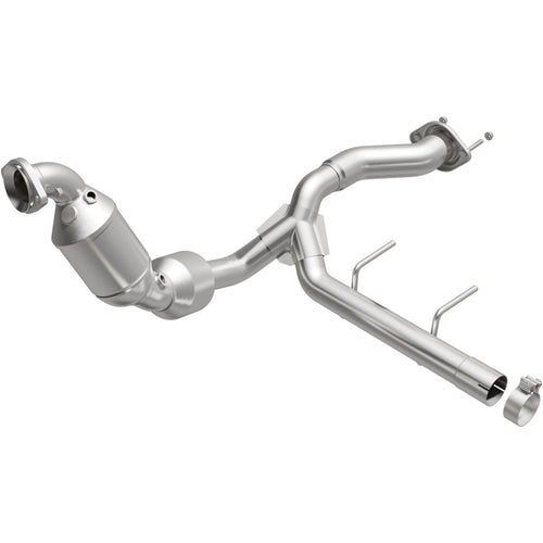 MagnaFlow 2021-2023 Ford F-150 2.7L OEM Grade Federal / EPA Compliant Direct-Fit Catalytic Converter 280758