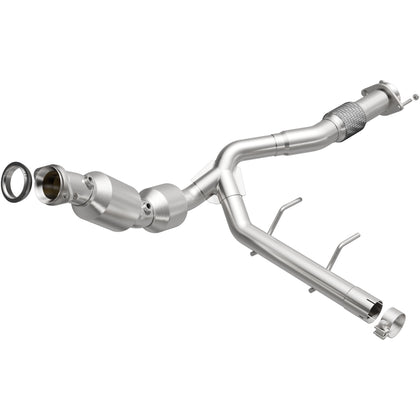MagnaFlow 2022-2024 Ford Expedition 3.5L | 2022-2024 Lincoln Navigator 3.5L OEM Grade Federal / EPA Compliant Direct-Fit Catalytic Converter 281067