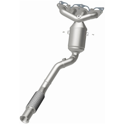 MagnaFlow 2018-2022 Ford EcoSport 2.0L OEM Grade Federal / EPA Compliant Direct-Fit Manifold Catalytic Converter 290002