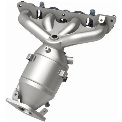 MagnaFlow 2017-2020 Nissan Rogue Sport 2.0L OEM Grade Federal / EPA Compliant Direct-Fit Manifold Catalytic Converter 290040