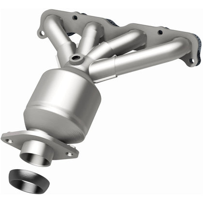 MagnaFlow 2014-2016 Mitsubishi Outlander Sport 2.0L | 2014-2019 Mitsubishi Outlander 2.4L OEM Grade Federal / EPA Compliant Direct-Fit Manifold Catalytic Converter 290103