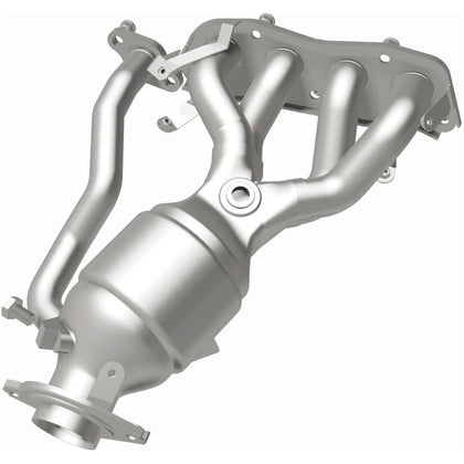 MagnaFlow 2021-2022 Toyota Corolla 2.0L / 2022-2023 Toyota Corolla Cross 2.0L OEM Grade Federal / EPA Compliant Direct-Fit Manifold Catalytic Converter 290134