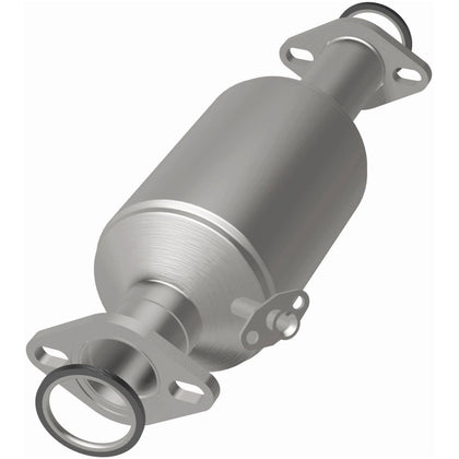 MagnaFlow 1981-1983 Toyota Pickup 2.4L California Grade CARB Compliant Direct-Fit Catalytic Converter 3391895