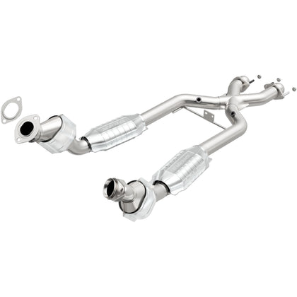 MagnaFlow 1996-1998 Ford Mustang SVT Cobra 4.6L California Grade CARB Compliant Direct-Fit Catalytic Converter 441112