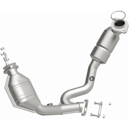 MagnaFlow 2000-2001 Ford Taurus 3.0L / 2000-2001 Mercury Sable 3.0L California Grade CARB Compliant Direct-Fit Catalytic Converter 444226