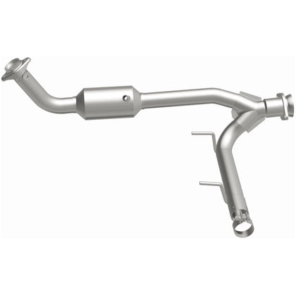 MagnaFlow 2005 Lincoln Navigator 5.4L California Grade CARB Compliant Direct-Fit Catalytic Converter 4451165