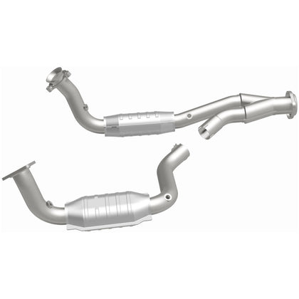 MagnaFlow 2003 Chevrolet SSR 5.3L California Grade CARB Compliant Direct-Fit Catalytic Converter 4451640