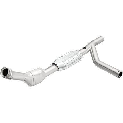 MagnaFlow 1997-1999 Ford E-150 Econoline 4.6L / 1997-1999 Ford E-150 Econoline Club Wagon 4.6L California Grade CARB Compliant Direct-Fit Catalytic Converter 447110