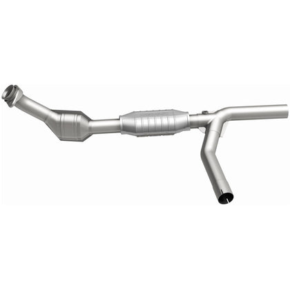 MagnaFlow 1997-1999 Ford E-150 Econoline 4.6L / 1997-1999 Ford E-150 Econoline Club Wagon 4.6L California Grade CARB Compliant Direct-Fit Catalytic Converter 447110