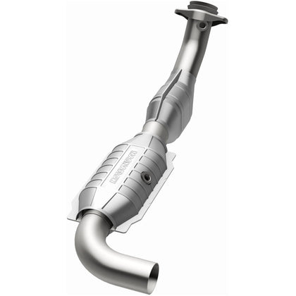 MagnaFlow 2001 Ford Expedition 4.6L | 2001 Ford F-150 4.6L California Grade CARB Compliant Direct-Fit Catalytic Converter 447121