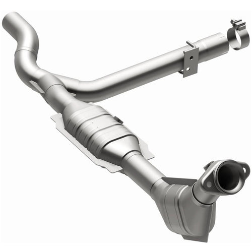MagnaFlow 1999-2000 Ford F-150 4.6L California Grade CARB Compliant Direct-Fit Catalytic Converter 447138