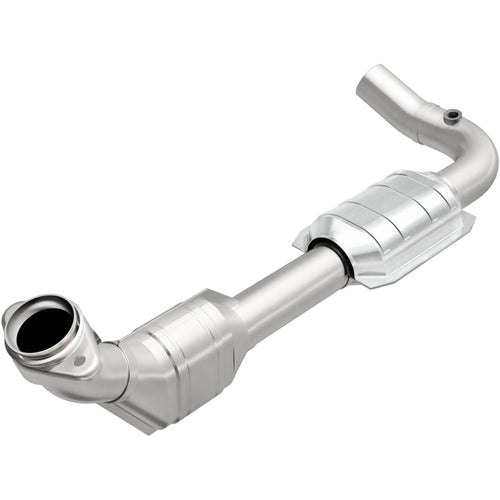 MagnaFlow 2000-2002 Ford E-150 Econoline 4.6L / 2000-2002 Ford E-150 Econoline Club Wagon 4.6L California Grade CARB Compliant Direct-Fit Catalytic Converter 447156