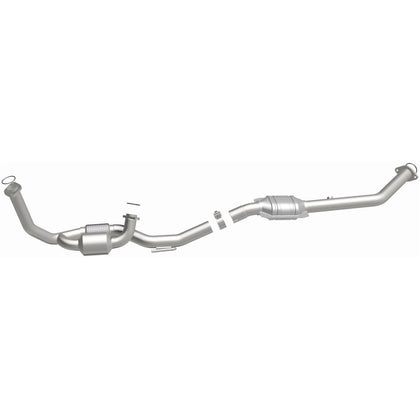 MagnaFlow 1999-2000 Toyota Sienna 3.0L California Grade CARB Compliant Direct-Fit Catalytic Converter 447163