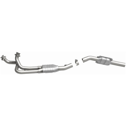 MagnaFlow 1996 Ford E-150 Econoline 4.9L | 1996 Ford E-350 Econoline 4.9L California Grade CARB Compliant Direct-Fit Catalytic Converter 447254