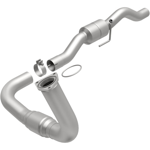 MagnaFlow 2002 Chevrolet Silverado 2500 HD 8.1L / 2002 GMC Sierra 2500 HD 8.1L California Grade CARB Compliant Direct-Fit Catalytic Converter 447261