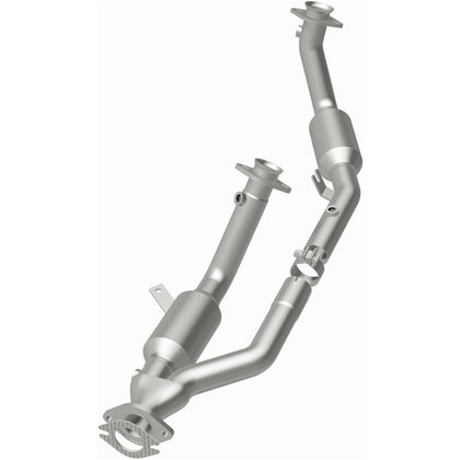 MagnaFlow 1997-1999 Ford Taurus 3.0L | 1996-1999 Mercury Sable 3.0L California Grade CARB Compliant Direct-Fit Catalytic Converter 4481534