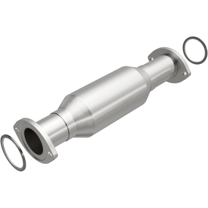 MagnaFlow 1995-1999 Toyota Tacoma 3.4L | 1996-1999 Toyota Tacoma 2.7L California Grade CARB Compliant Direct-Fit Catalytic Converter 4481609