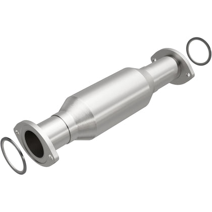 MagnaFlow 1995-1999 Toyota Tacoma 3.4L | 1996-1999 Toyota Tacoma 2.7L California Grade CARB Compliant Direct-Fit Catalytic Converter 4481609