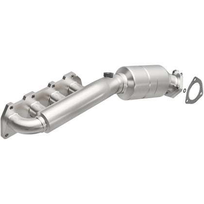 MagnaFlow 2002-2004 Volkswagen Passat 4.0L California Grade CARB Compliant Direct-Fit Manifold Catalytic Converter 452799