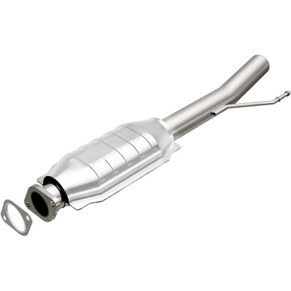 MagnaFlow 2005 Ford Escape 3.0L | 2005 Mazda Tribute 3.0L California Grade CARB Compliant Direct-Fit Catalytic Converter 457010
