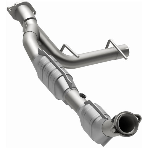 MagnaFlow 2003-2004 Ford Expedition 4.6L California Grade CARB Compliant Direct-Fit Catalytic Converter 458022