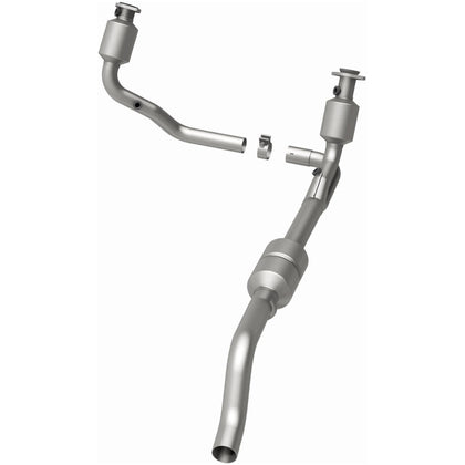MagnaFlow 2000-2003 Dodge Durango 4.7L California Grade CARB Compliant Direct-Fit Catalytic Converter 458047