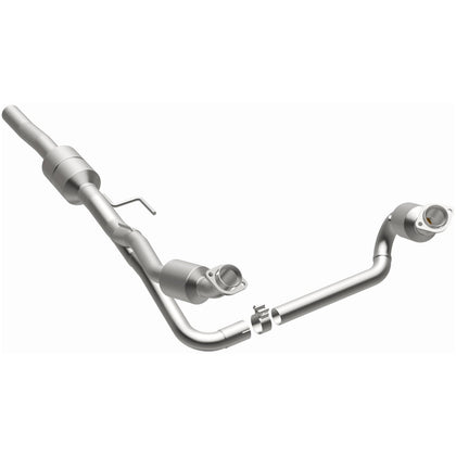MagnaFlow 2002-2003 Dodge Durango 5.9L California Grade CARB Compliant Direct-Fit Catalytic Converter 458048