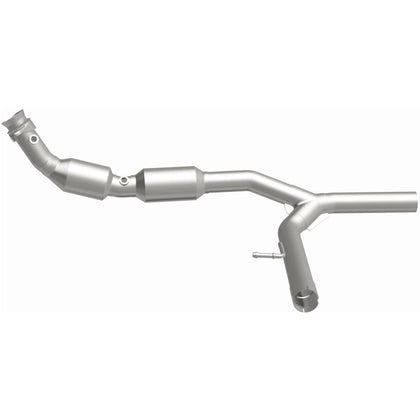 MagnaFlow 2004 Ford F-150 5.4L California Grade CARB Compliant Direct-Fit Catalytic Converter 4583706