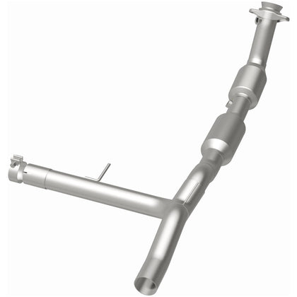 MagnaFlow 2004 Ford F-150 5.4L California Grade CARB Compliant Direct-Fit Catalytic Converter 4583744