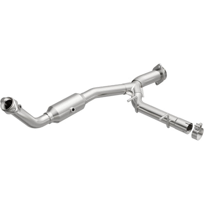 MagnaFlow 2005-2006 Ford Expedition 5.4L California Grade CARB Compliant Direct-Fit Catalytic Converter 4651411