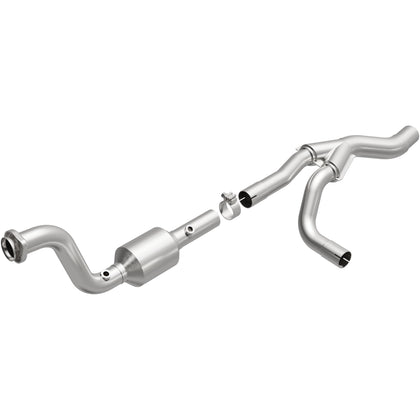 MagnaFlow 2004-2006 Dodge Durango 5.7L California Grade CARB Compliant Direct-Fit Catalytic Converter 4651499