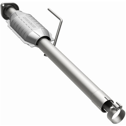 MagnaFlow 2004-2006 Jeep Wrangler 4.0L OEM Grade Federal / EPA Compliant Direct-Fit Catalytic Converter 49000