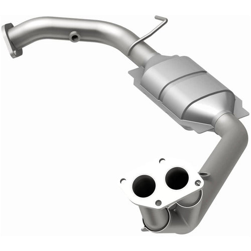 MagnaFlow 2001-2003 Isuzu Rodeo 2.2L | 2001-2003 Isuzu Rodeo Sport 2.2L OEM Grade Federal / EPA Compliant Direct-Fit Catalytic Converter 49004
