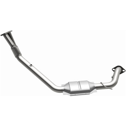 MagnaFlow 2001-2003 Isuzu Rodeo 2.2L | 2001-2003 Isuzu Rodeo Sport 2.2L OEM Grade Federal / EPA Compliant Direct-Fit Catalytic Converter 49004