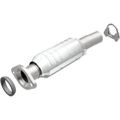 MagnaFlow 2004-2006 Toyota Sienna 3.3L OEM Grade Federal / EPA Compliant Direct-Fit Catalytic Converter 49030