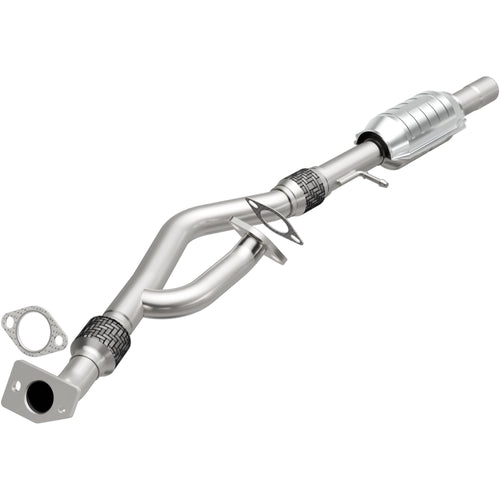 MagnaFlow 2001-2004 Hyundai Santa Fe 2.7L OEM Grade Federal / EPA Compliant Direct-Fit Catalytic Converter 49130