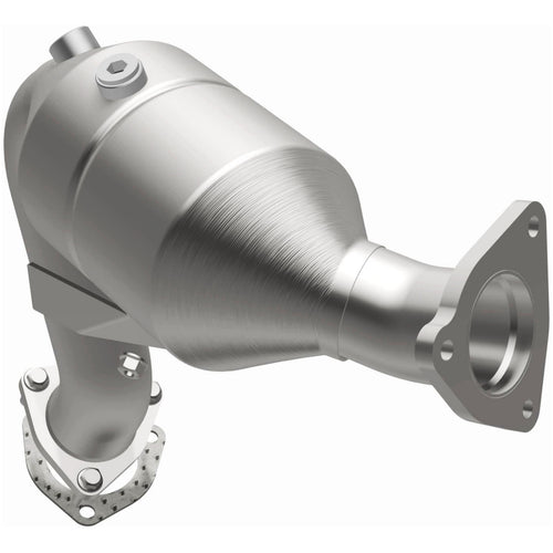 MagnaFlow OEM Grade Federal / EPA Compliant Direct-Fit Catalytic Converter 49136