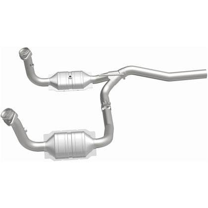 MagnaFlow 2007-2008 Dodge Nitro 3.7L | 2008 Jeep Liberty 3.7L OEM Grade Federal / EPA Compliant Direct-Fit Catalytic Converter 49187