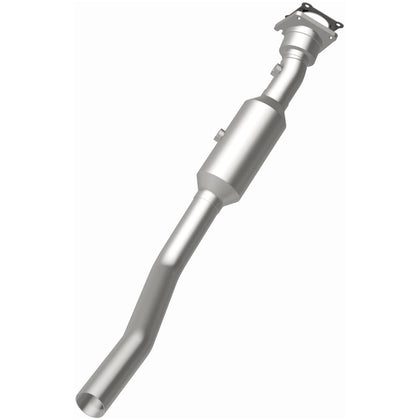MagnaFlow OEM Grade Federal / EPA Compliant Direct-Fit Catalytic Converter 49192