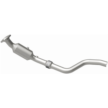 MagnaFlow OEM Grade Federal / EPA Compliant Direct-Fit Catalytic Converter 49243