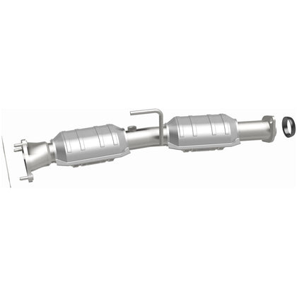 MagnaFlow OEM Grade Federal / EPA Compliant Direct-Fit Catalytic Converter 49400