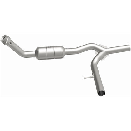 MagnaFlow 2004-2008 Ford F-150 4.6L OEM Grade Federal / EPA Compliant Direct-Fit Catalytic Converter 49410