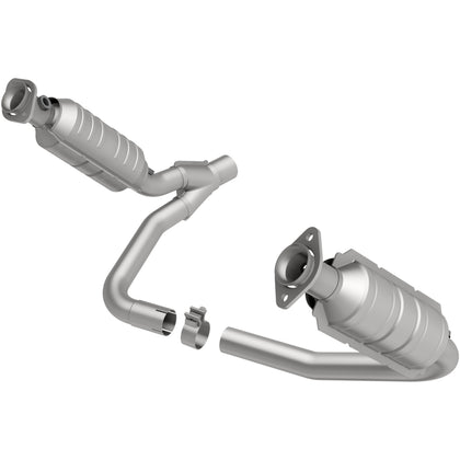 MagnaFlow 2005-2006 Dodge Dakota 3.7L | 2006 Mitsubishi Raider 3.7L OEM Grade Federal / EPA Compliant Direct-Fit Catalytic Converter 49462