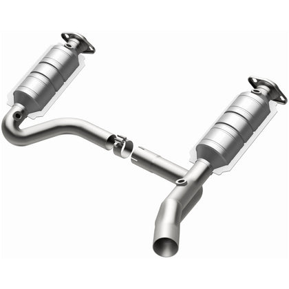 MagnaFlow 2005-2006 Dodge Dakota 4.7L / 2006 Mitsubishi Raider 4.7L OEM Grade Federal / EPA Compliant Direct-Fit Catalytic Converter 49463