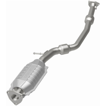 MagnaFlow 1999-2002 Daewoo Lanos 1.6L OEM Grade Federal / EPA Compliant Direct-Fit Catalytic Converter 49547