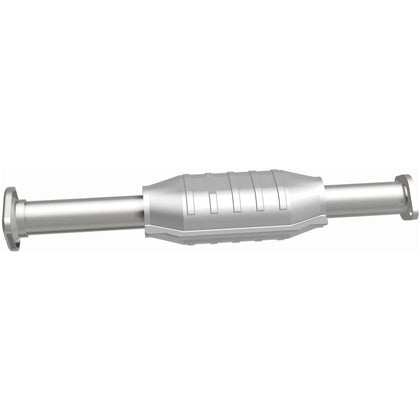 MagnaFlow 2001-2003 Mitsubishi Montero Sport 3.5L / 2002-2003 Mitsubishi Montero Sport 3.0L OEM Grade Federal / EPA Compliant Direct-Fit Catalytic Converter 49570