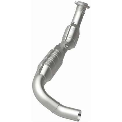 MagnaFlow 2003-2004 Ford Expedition 4.6L OEM Grade Federal / EPA Compliant Direct-Fit Catalytic Converter 49605