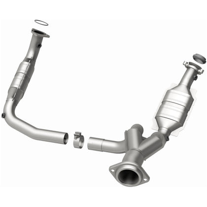 MagnaFlow OEM Grade Federal / EPA Compliant Direct-Fit Catalytic Converter 49631