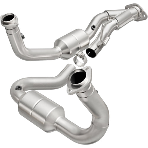 MagnaFlow 2005-2006 Jeep Grand Cherokee 4.7L OEM Grade Federal / EPA Compliant Direct-Fit Catalytic Converter 49686